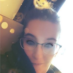 Meet your Posher, Alexa